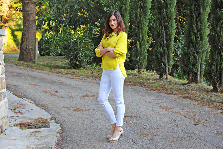 outfit giallo acido 1